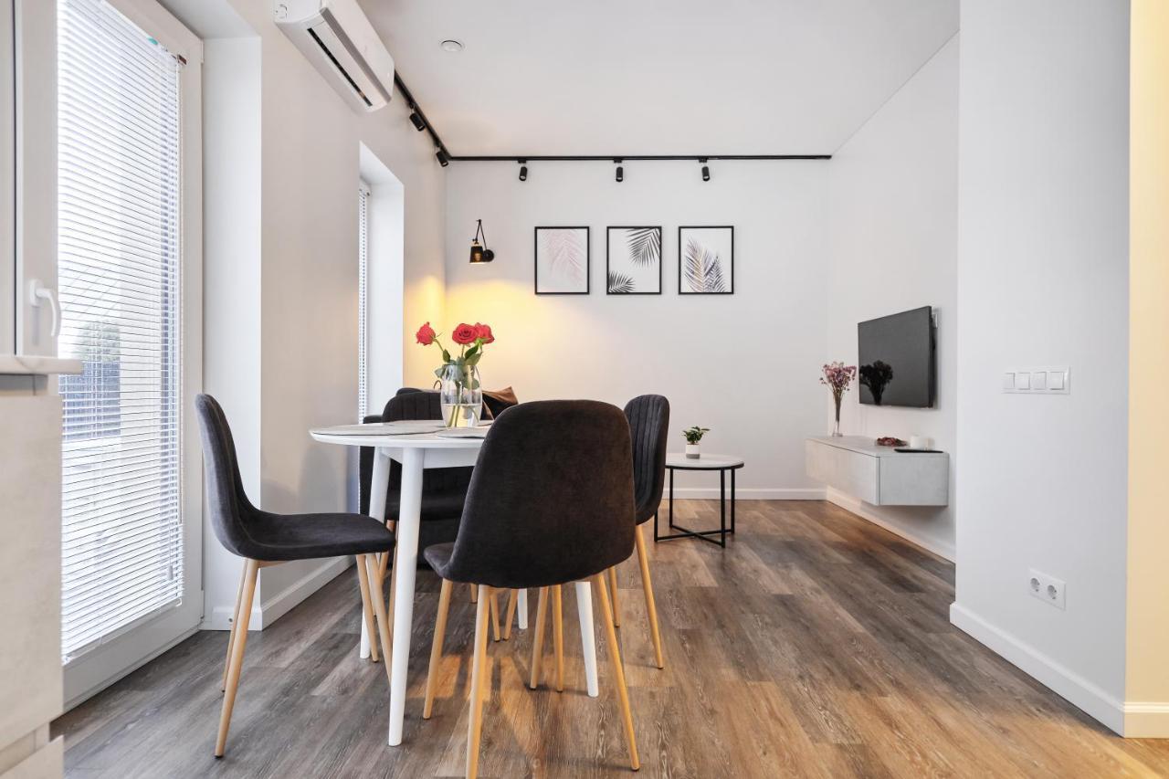 Owls Hill Apartment Kaunas Buitenkant foto