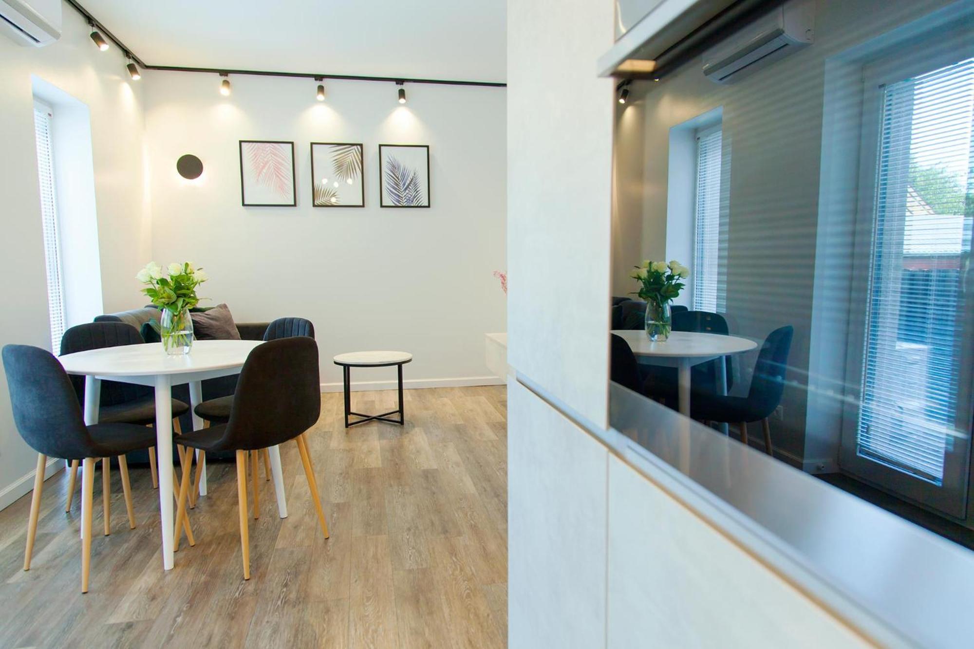Owls Hill Apartment Kaunas Buitenkant foto